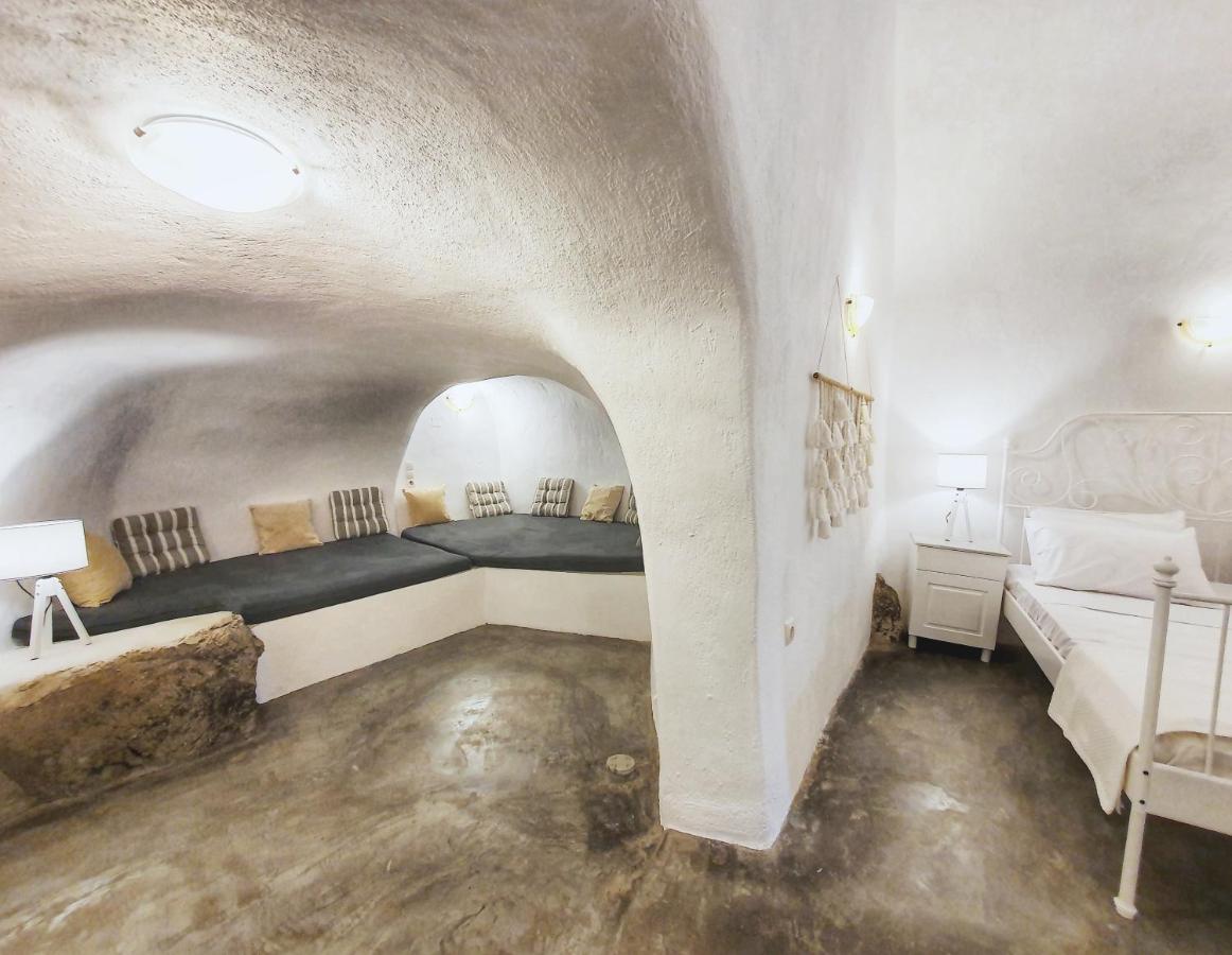 Navita Cave Houses 산토리니 외부 사진
