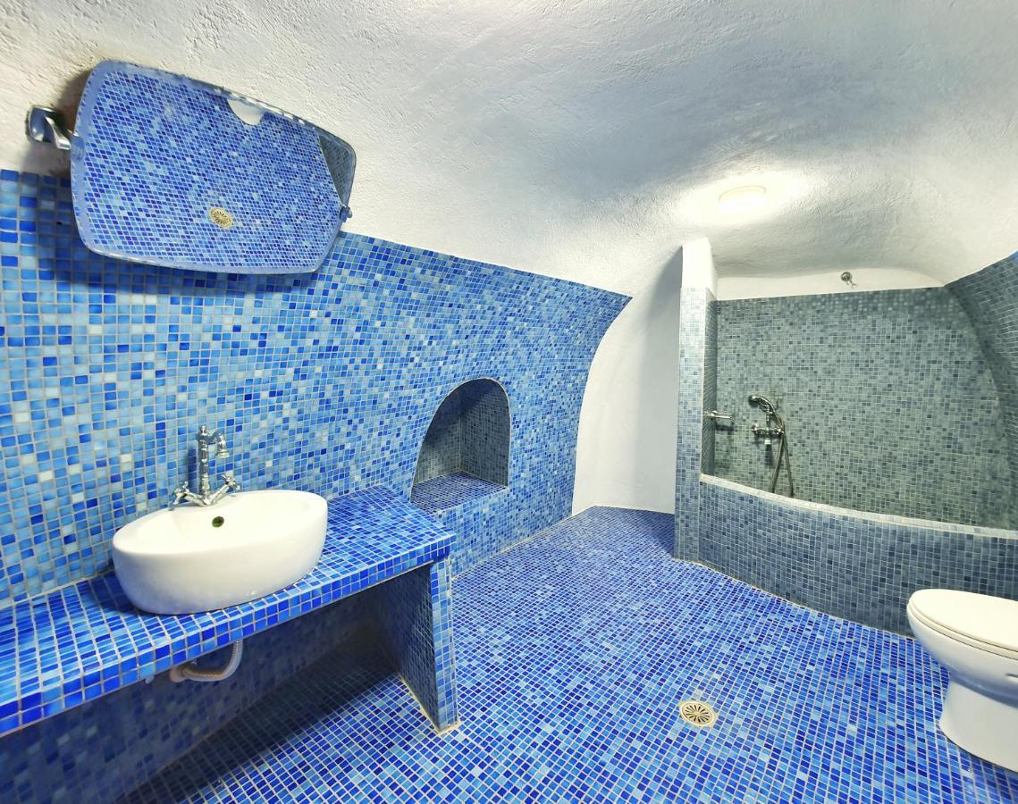 Navita Cave Houses 산토리니 외부 사진